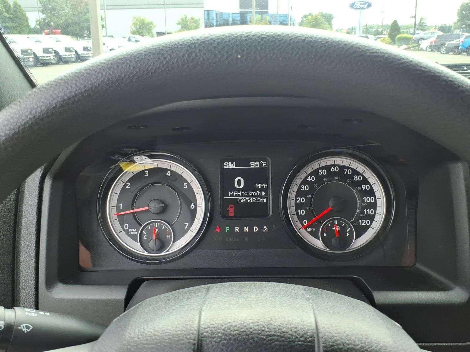 Used 2024 RAM 1500 Warlock AWD/4WD image 15