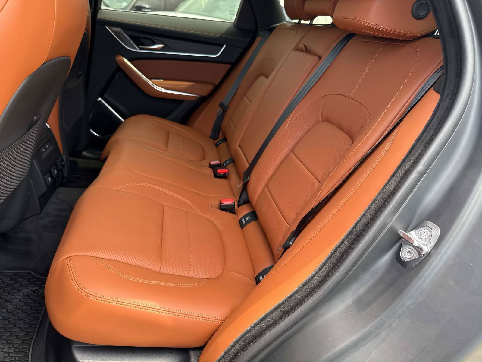New 2026 Jaguar F-PACE R-Dynamic S AWD/4WD image 7
