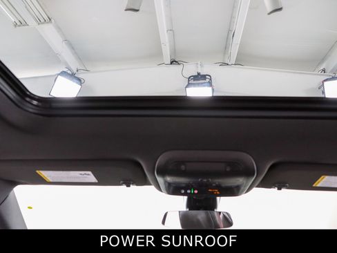 Used 2023 Cadillac XT6 Sport image 21