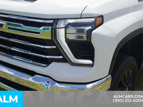 Used 2024 Chevrolet Silverado 2500 LTZ w/ LTZ Plus Package AWD/4WD image 13