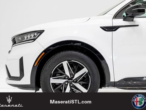 Used 2023 Kia Sorento S w/ Panoramic Sunroof Package FWD image 26