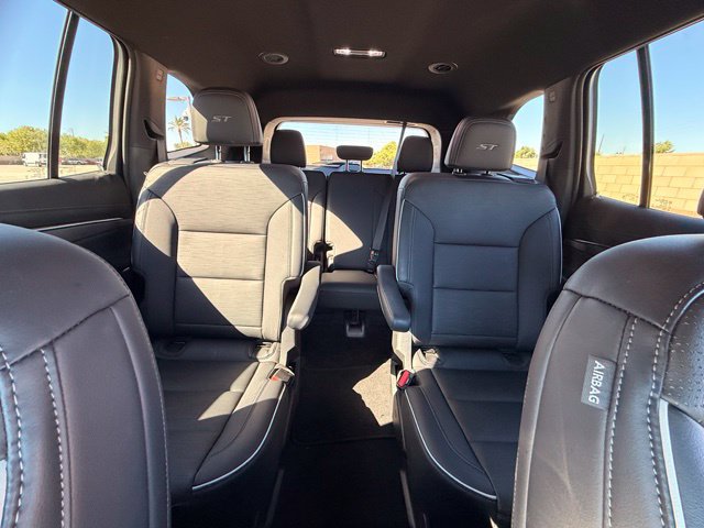 Used 2026 Buick Enclave Sport Touring FWD image 17