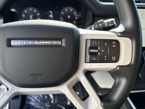 Used 2025 Land Rover Defender 110 S image 19