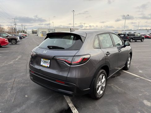 Used 2023 Honda HR-V LX image 6