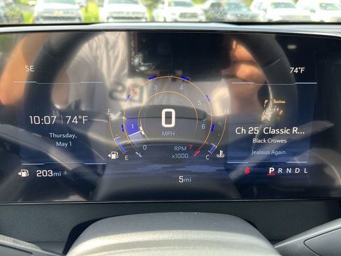 New 2025 Chevrolet Traverse LT image 14