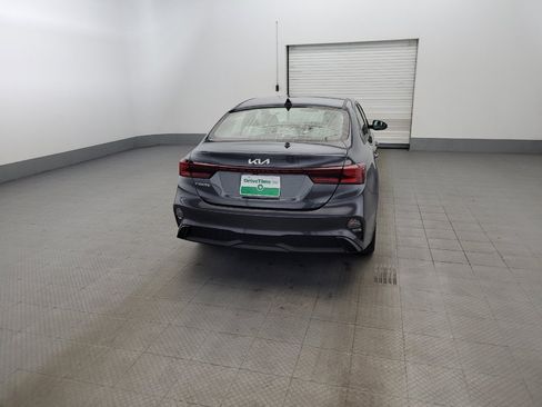 Used 2023 Kia Forte LXS FWD image 7
