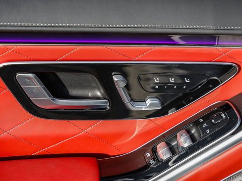 Certified 2022 Mercedes-Benz S 500 S 500 image 22