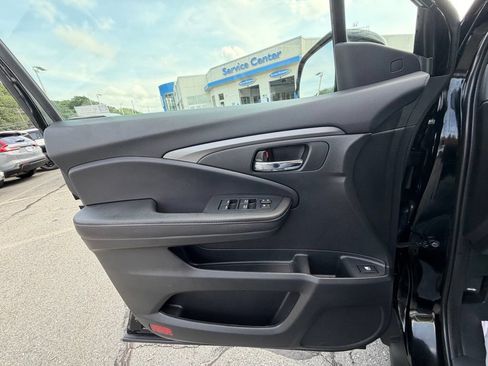 Used 2024 Honda Ridgeline Sport image 19