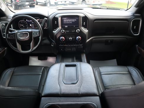 Used 2021 GMC Sierra 2500 Denali w/ Denali Ultimate Package AWD/4WD image 12