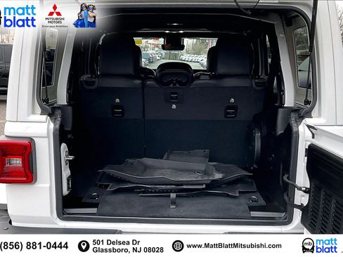 Used 2022 Jeep Wrangler Unlimited Rubicon image 34