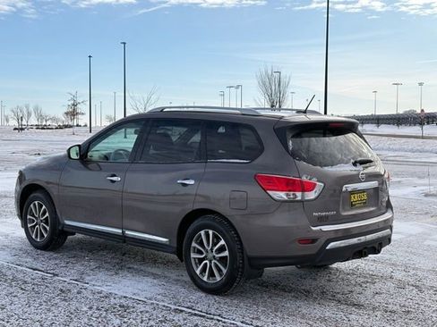 Used 2014 Nissan Pathfinder SL w/ SL Premium Package image 38