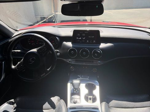 Used 2018 Kia Stinger GT2 AWD/4WD image 18