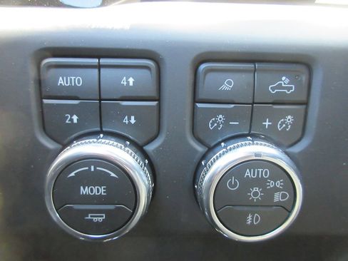 New 2026 GMC Sierra 1500 AT4 AWD/4WD image 17
