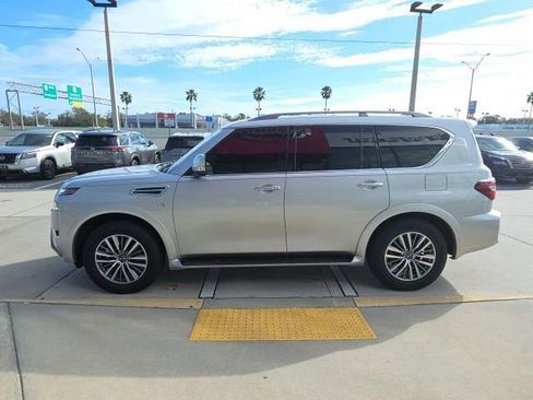 Used 2022 Nissan Armada SV w/ SV Appearance Package image 8