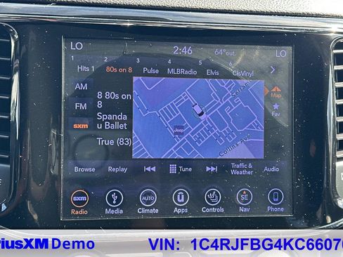 Used 2019 Jeep Grand Cherokee Limited image 36