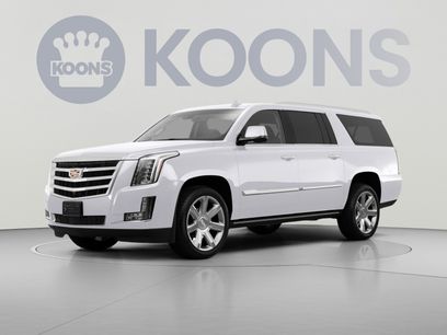 Used 2016 Cadillac Escalade ESV Luxury