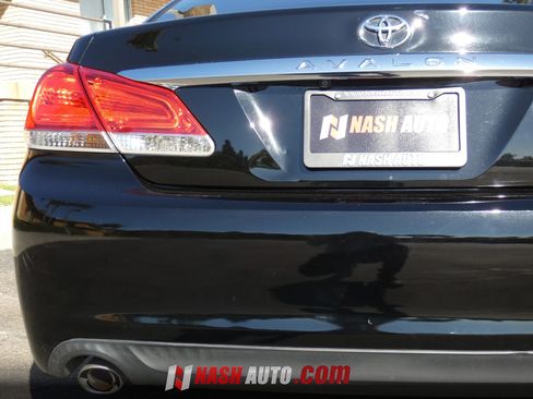 Used 2011 Toyota Avalon FWD image 11