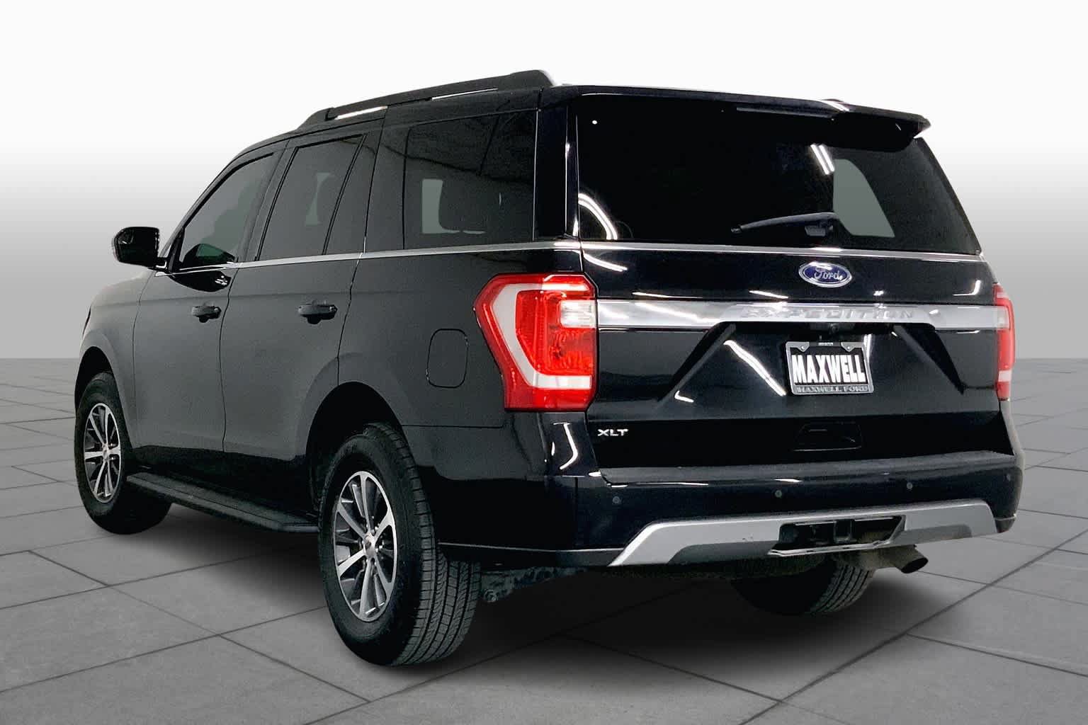Used 2019 Ford Expedition XLT w/ Equipment Group 201A RWD image 10