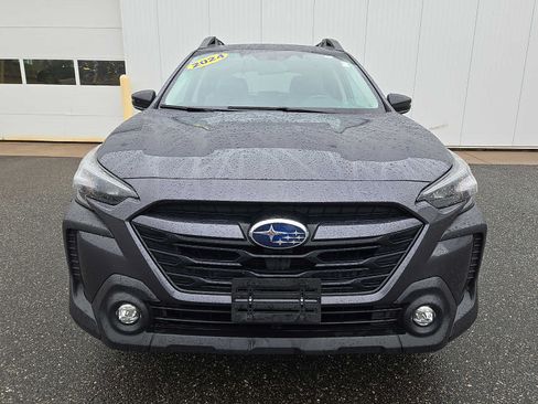 Used 2024 Subaru Outback Premium AWD/4WD image 2