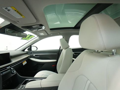 New 2026 Hyundai Sonata SEL image 17