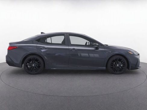 Used 2025 Toyota Camry SE FWD image 8
