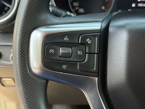 Used 2025 Chevrolet Blazer LT FWD image 13