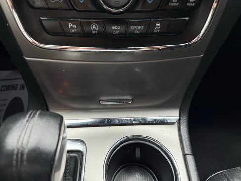 Used 2017 Jeep Grand Cherokee Altitude image 47