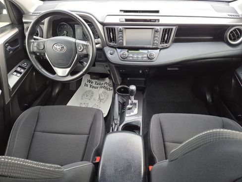 Used 2018 Toyota RAV4 XLE image 23