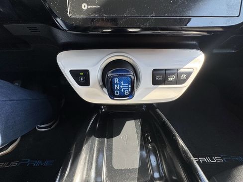 Used 2017 Toyota Prius Prime Plus image 47