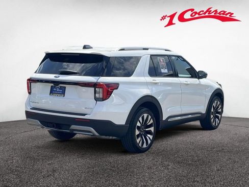 Certified 2025 Ford Explorer Platinum w/ LUX Leather Package AWD/4WD image 8