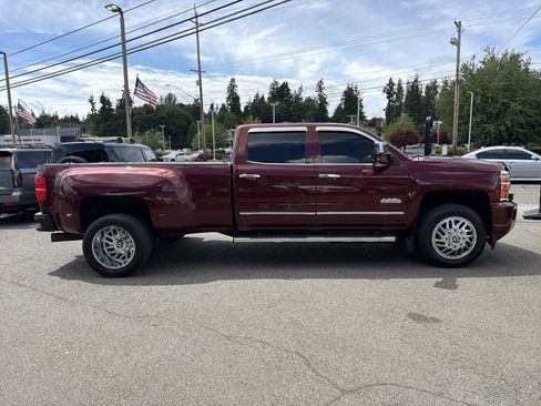 Used 2016 Chevrolet Silverado 3500 High Country w/ High Country Premium Package AWD/4WD image 7