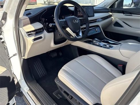 Used 2024 INFINITI QX60 Sensory image 11