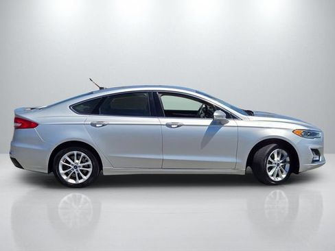 Used 2019 Ford Fusion Energi Titanium FWD image 3