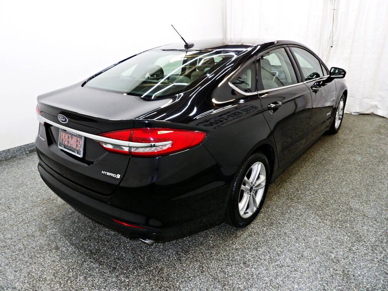 Used 2018 Ford Fusion S FWD image 6
