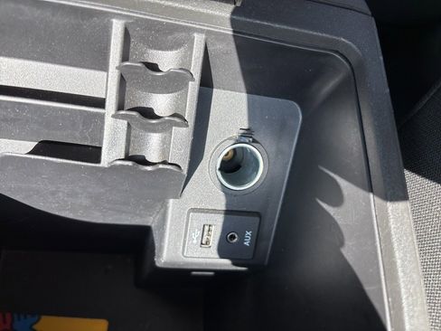 Used 2015 Nissan Xterra S w/ Value Package image 16