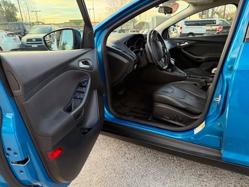 Used 2015 Ford Focus SE w/ Equipment Group 201A image 9