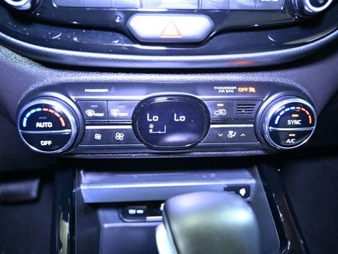 Used 2024 Kia Soul GT-Line image 30