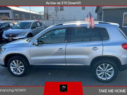 Used 2017 Volkswagen Tiguan Wolfsburg Edition image 2