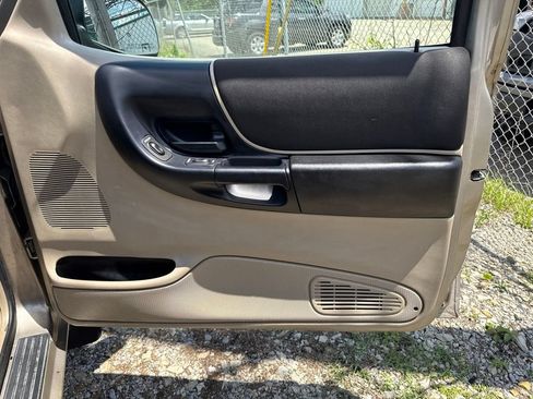 Used 2004 Ford Ranger XLT RWD image 10