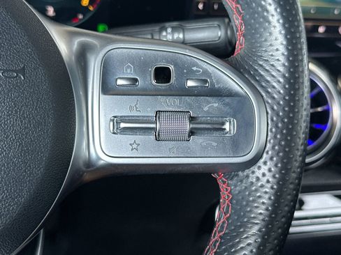 Certified 2022 Mercedes-Benz GLB 250 image 28