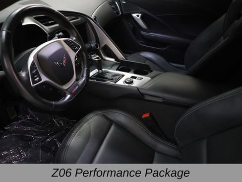 Used 2019 Chevrolet Corvette Z06 RWD image 11