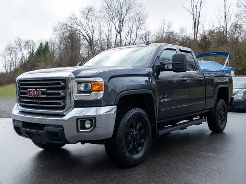 Used 2015 GMC Sierra 2500 SLE w/ SLE Preferred Package AWD/4WD image 7