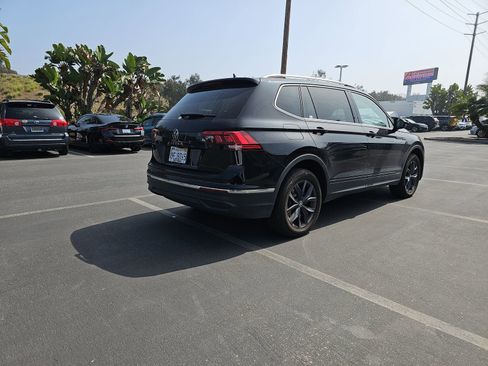 Certified 2023 Volkswagen Tiguan SE image 5