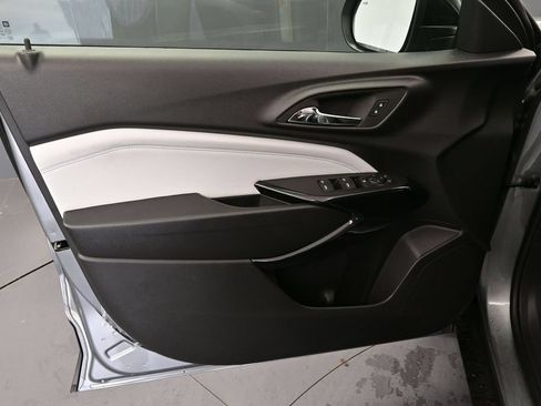 New 2026 Chevrolet Trax LT w/ Driver Confidence Package FWD image 14