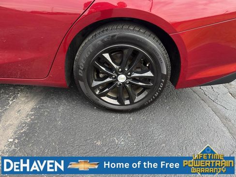 Used 2018 Chevrolet Malibu LT w/ Driver Confidence Package FWD image 10