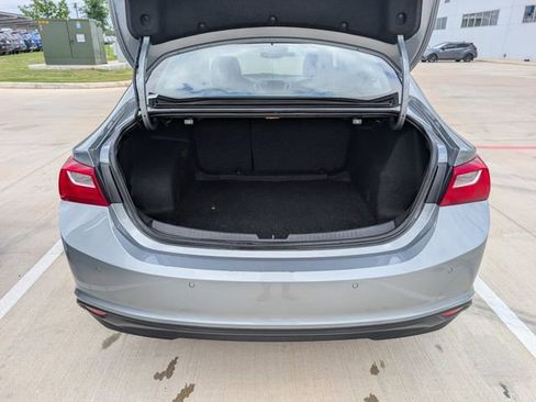 Used 2024 Chevrolet Malibu LT image 28