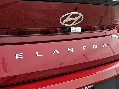 Certified 2025 Hyundai Elantra Sport FWD image 31