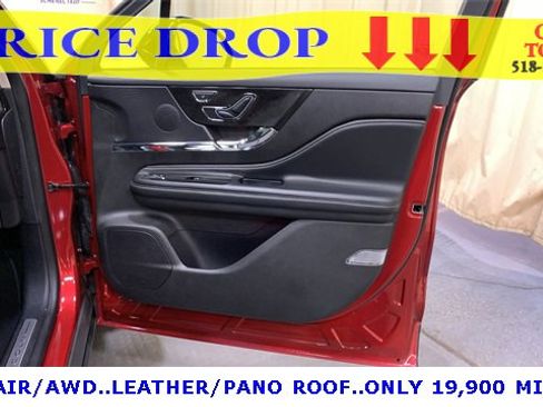 Used 2023 Lincoln Corsair AWD w/ Equipment Group 101A image 11