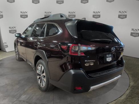 Used 2025 Subaru Outback Limited AWD/4WD image 3
