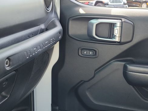 Used 2019 Jeep Wrangler Unlimited Sport S AWD/4WD image 29